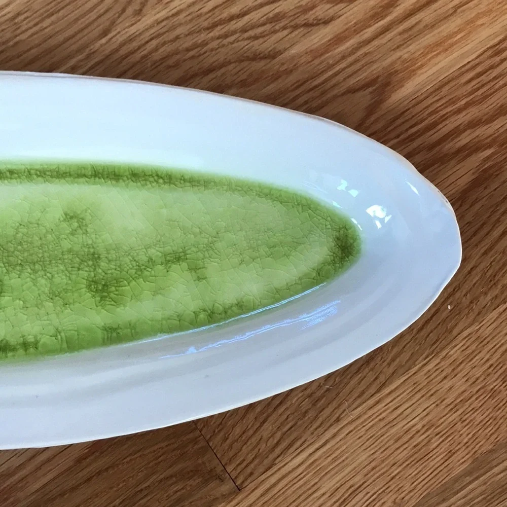 NWT Anthropologie Terrain Handmade Chartreuse Fish Platter.